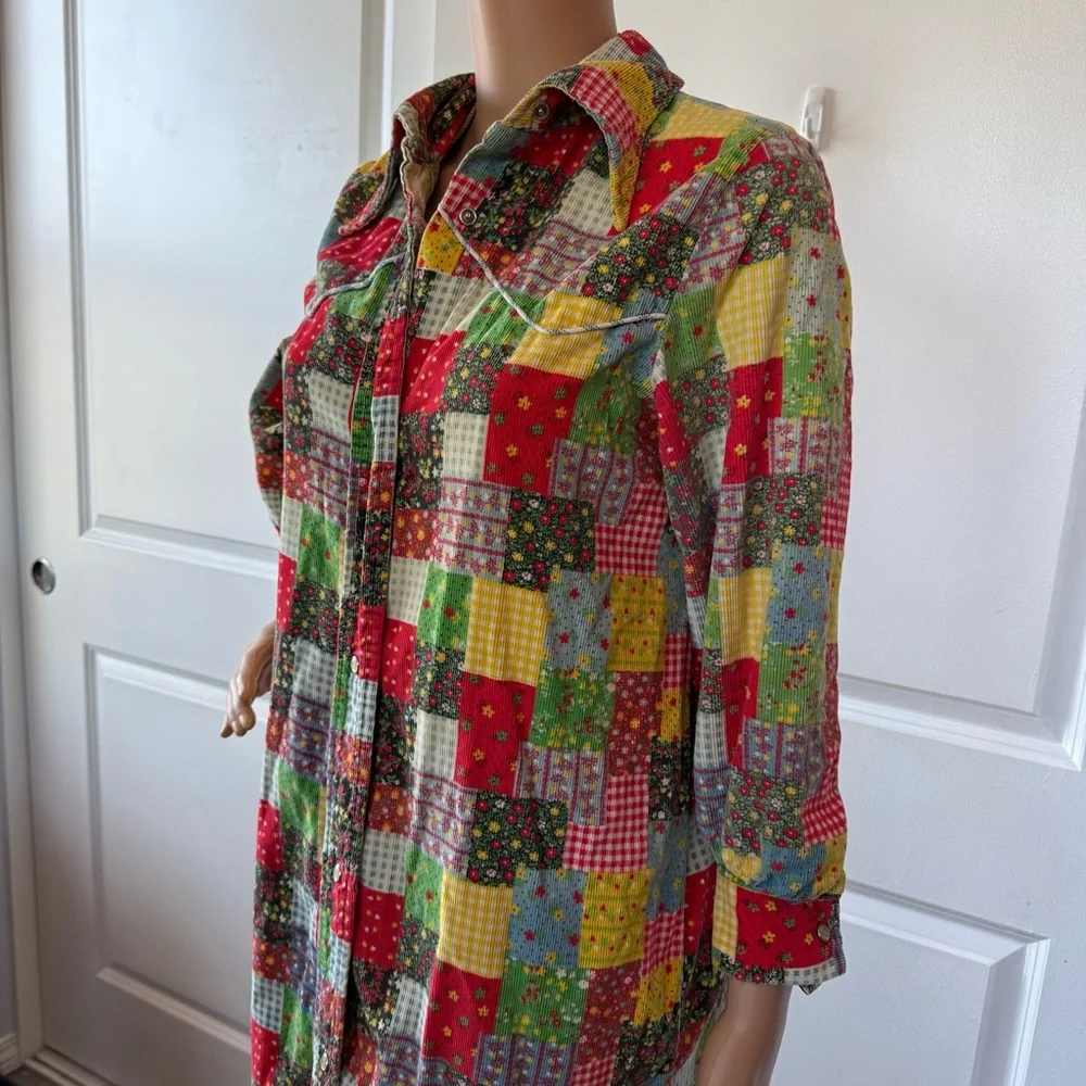 VINTAGE 60s 70s Colorful Patchwork Corduroy Snap Front Housecoat Robe M L hippie - Picture 13 of 14